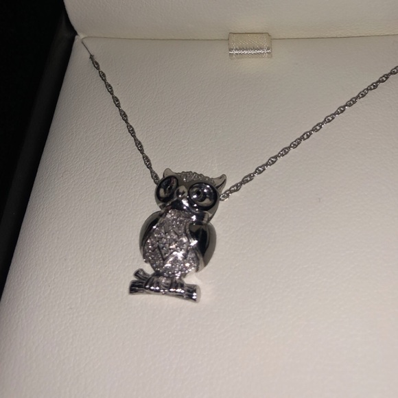 Necklace - Picture 3 of 5